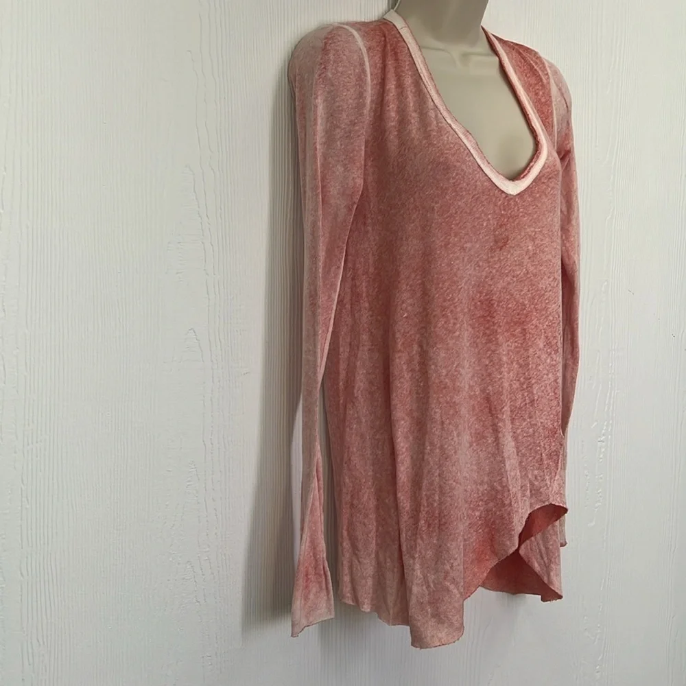 Free People - Long Beach Asymmetrical H Coral Mineral Wash Long Sleeve T Size XS